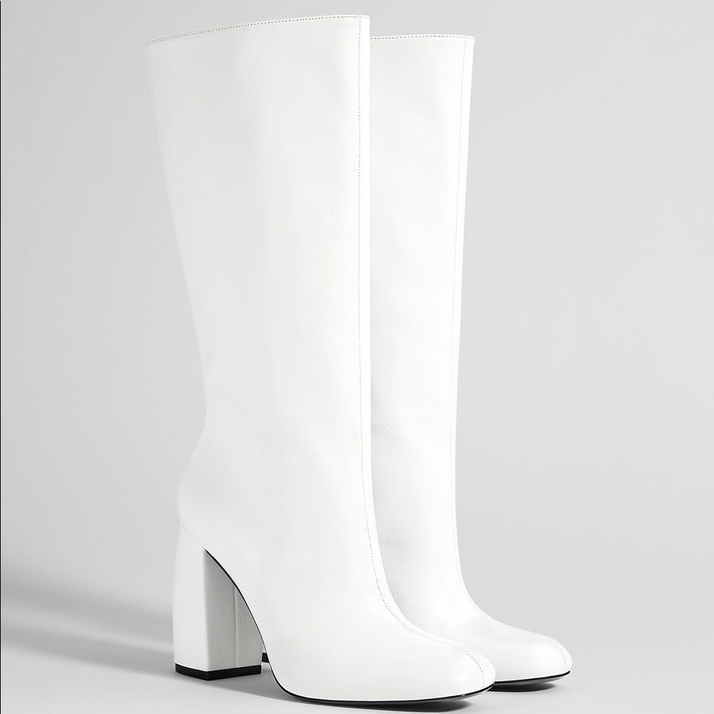 Bershka Wide Leg High Heel Knee High Retro White Boots